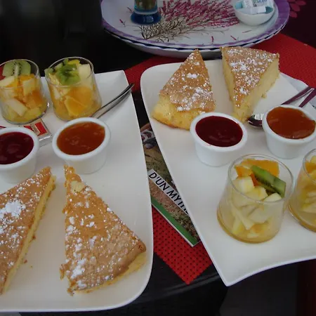 Le Soleil Bleu Bed & Breakfast