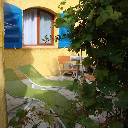 Bed & Breakfast Le Soleil Bleu Fréjus