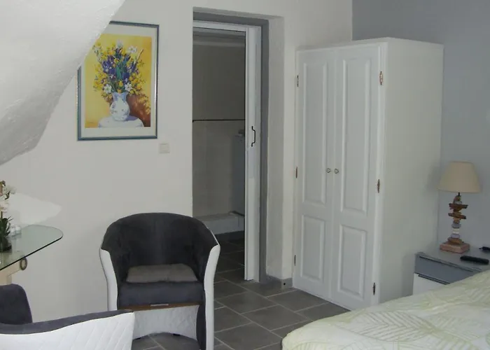 Le Soleil Bleu Bed & Breakfast 3*
