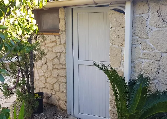Bed & Breakfast Le Soleil Bleu Fréjus