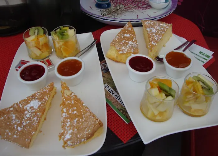 Le Soleil Bleu Bed & Breakfast